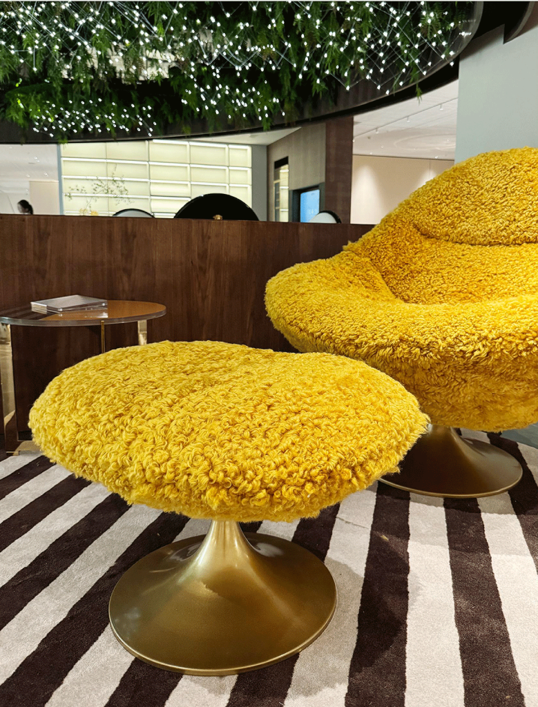 FD10-10 Pumpkin Bouclé Swivel Lounge Chair & Ottoman