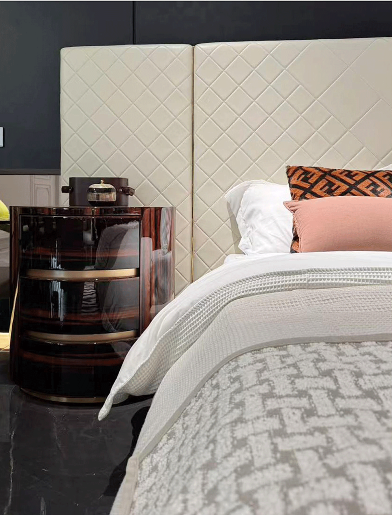 FD10-19 Diamond-Quilted Italian Luxe Bed with Nightstands