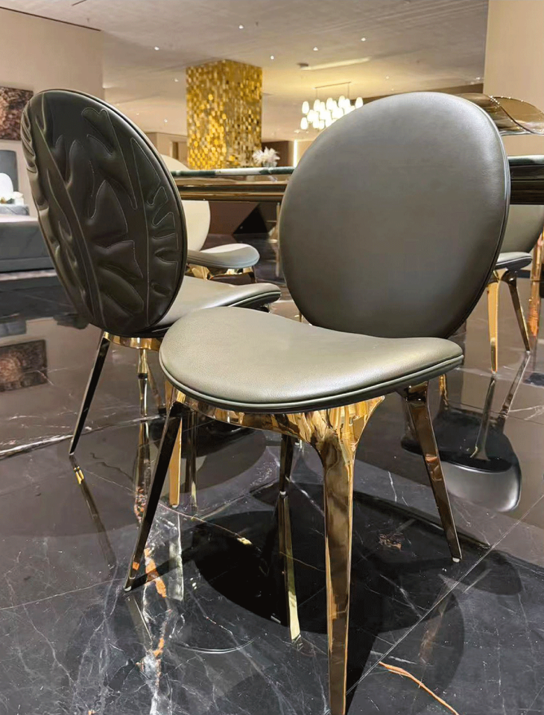 V46 Leaf-Quilted Emerald Dining Chair