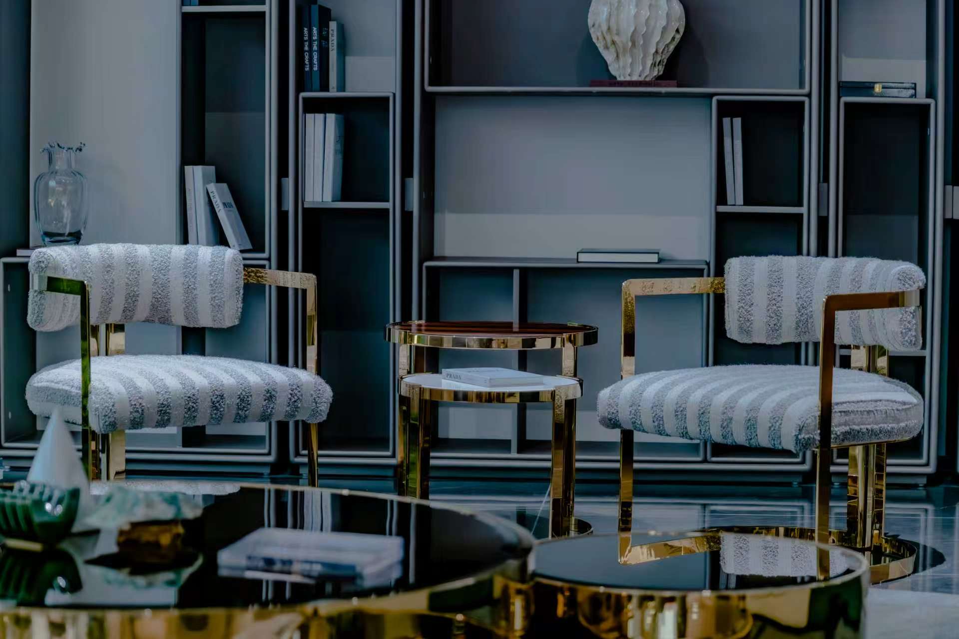 ROSY ROSE Showroom