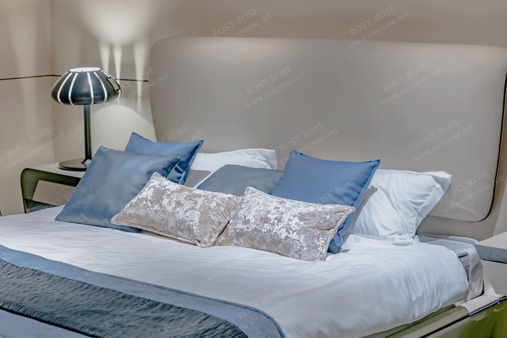 Avorio Royal Winged Leather Bedroom Suite