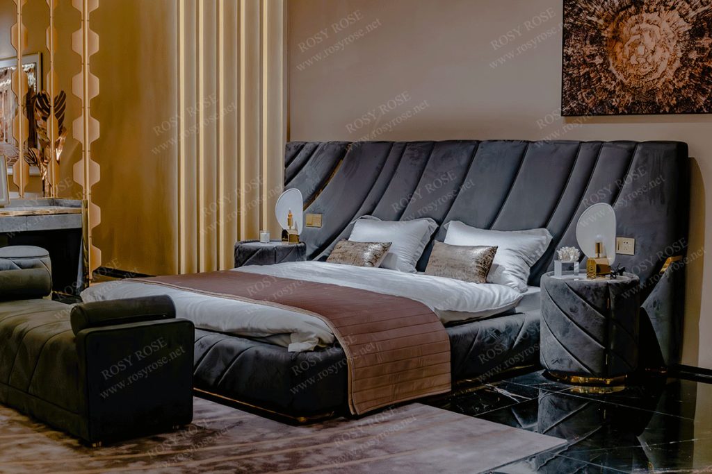 Duchessa Seven-Star Velvet Master Bed